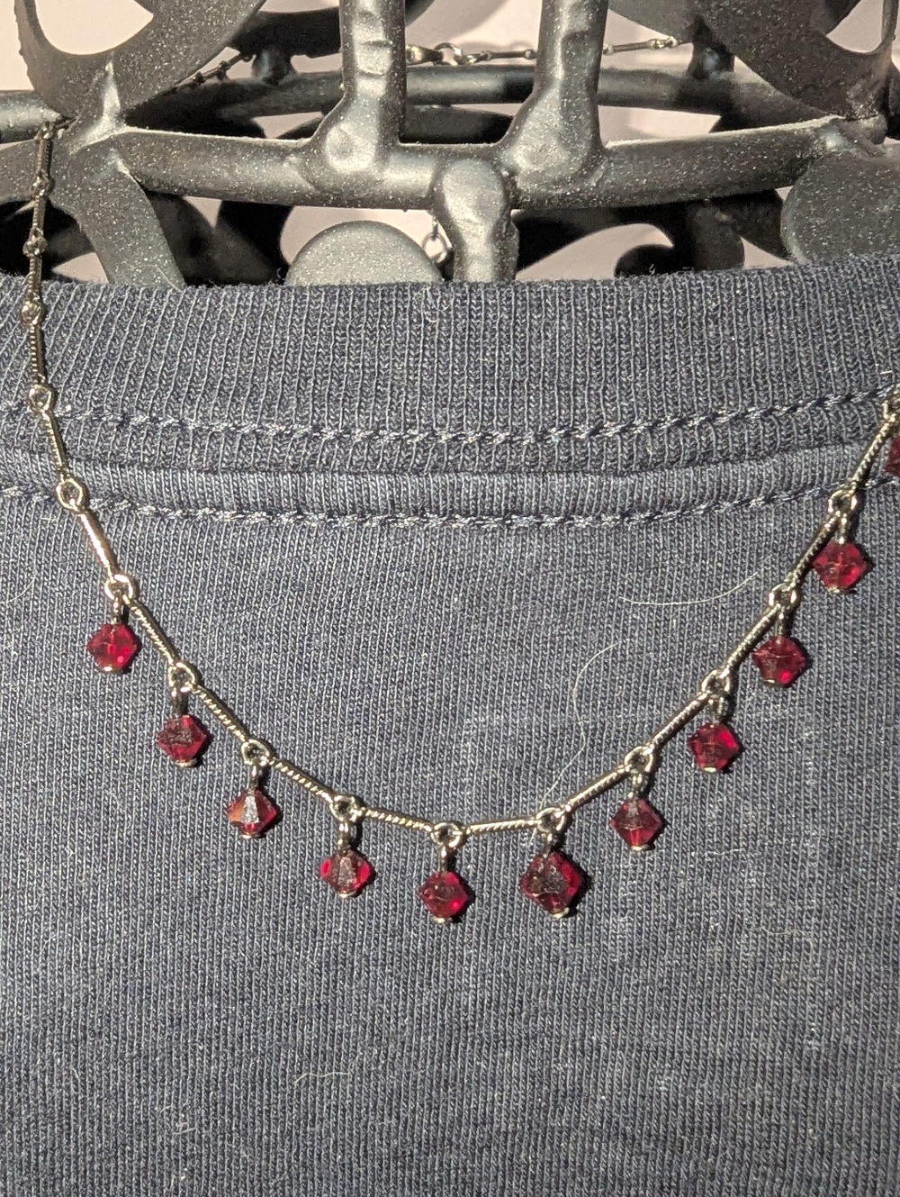Vintage Bonnie J Siam Red Crystal Shimmer Fringe Necklace - 70s/80s + FREE GIFT